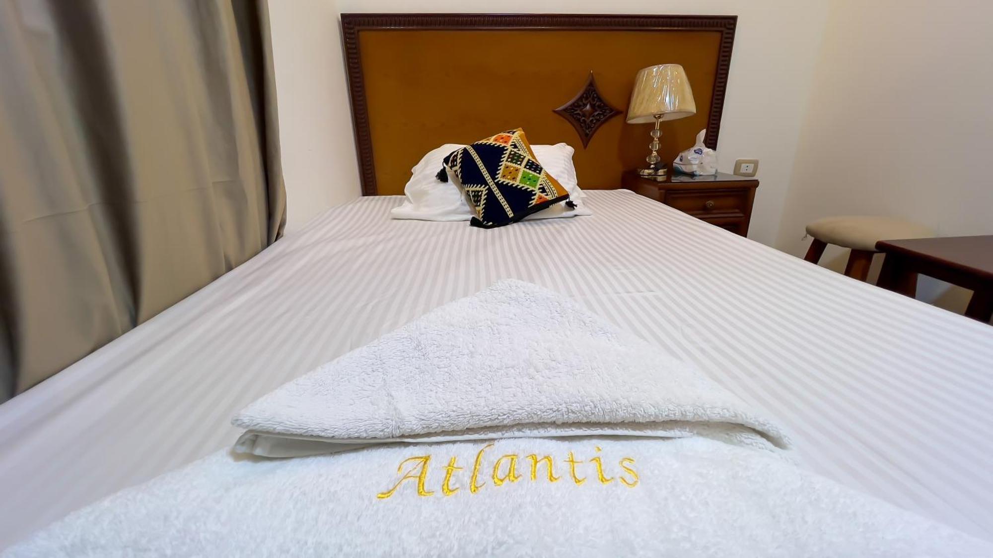 Atlantis Pyramids Inn New Giza Exterior photo